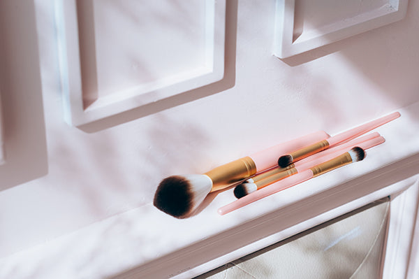 小顔もリフトアップも叶える! シェーディングの上手な使い方