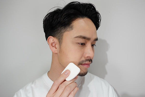 初心者でも簡単!自然に印象を変えるメンズメイク